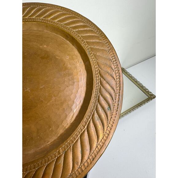 Large Round Copper Serving Tray - Vintage Plant or Drink Tray - Picture 6 of 8